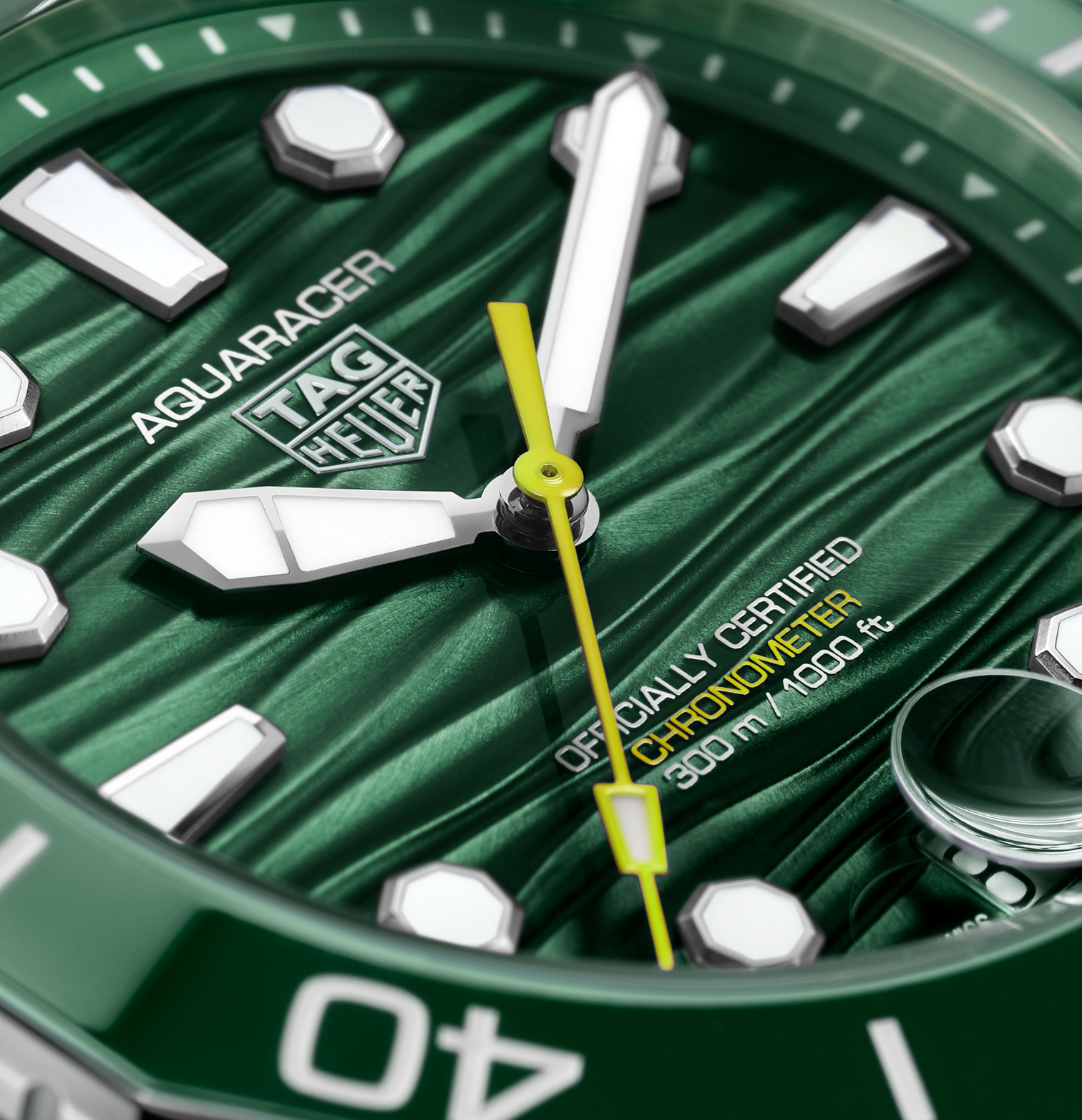 Green Dial on TAG Heuer Aquaracer Professional 300 Date Watch